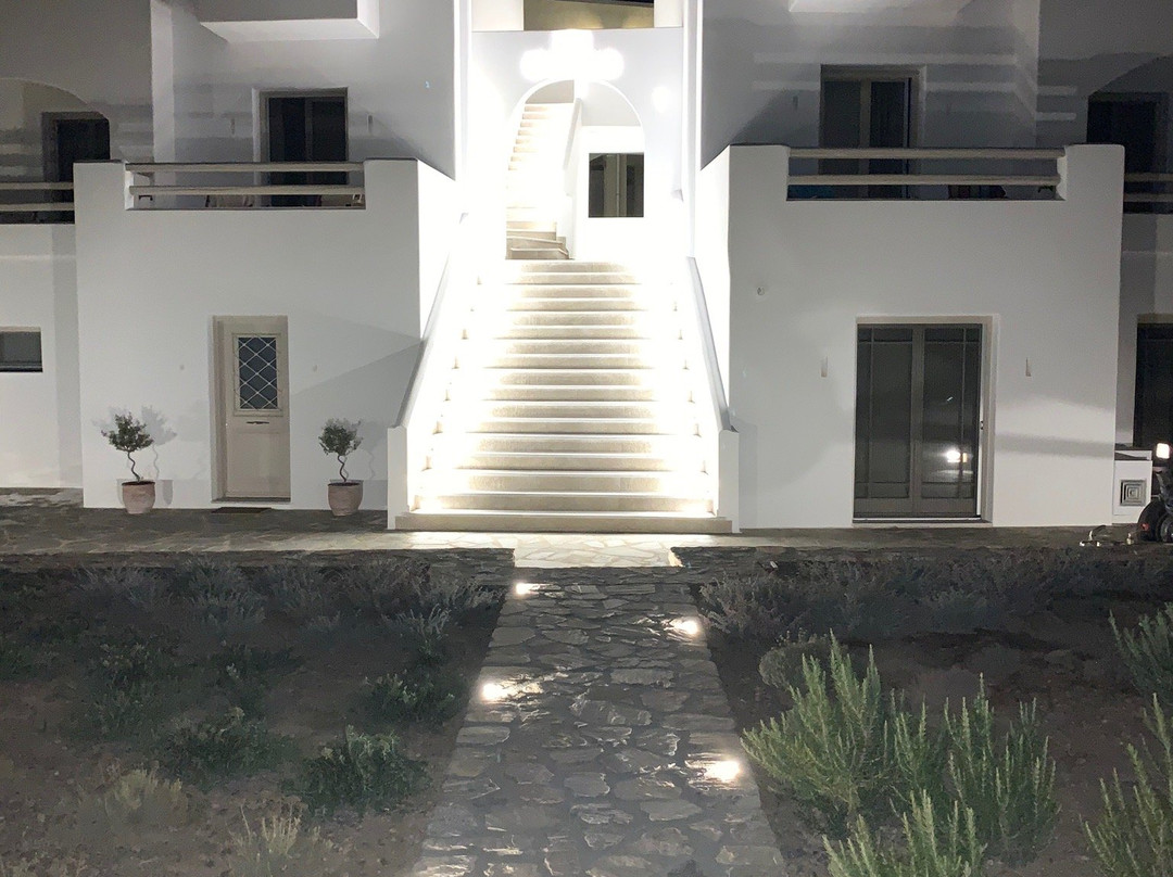 Theasis Luxury Suites主图