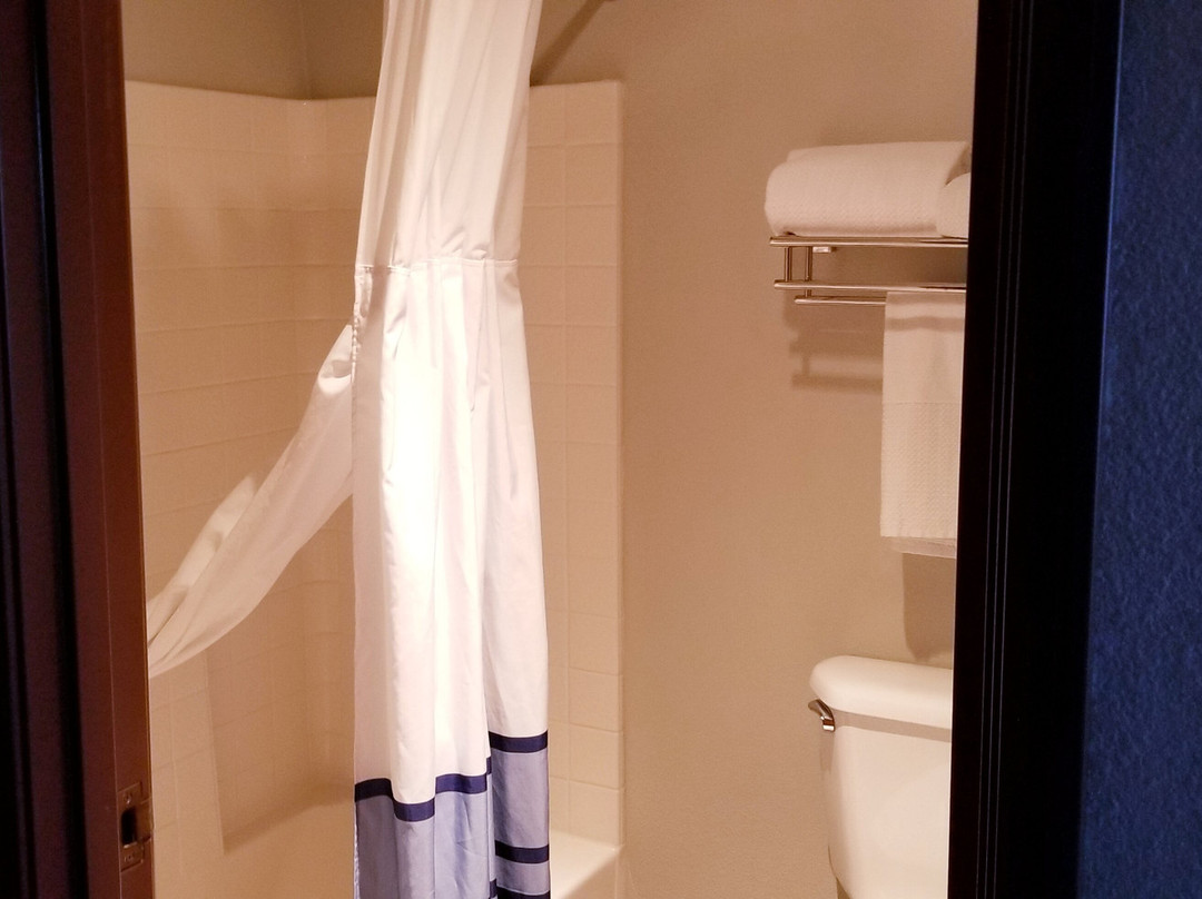 Wood River Inn & Suites主图