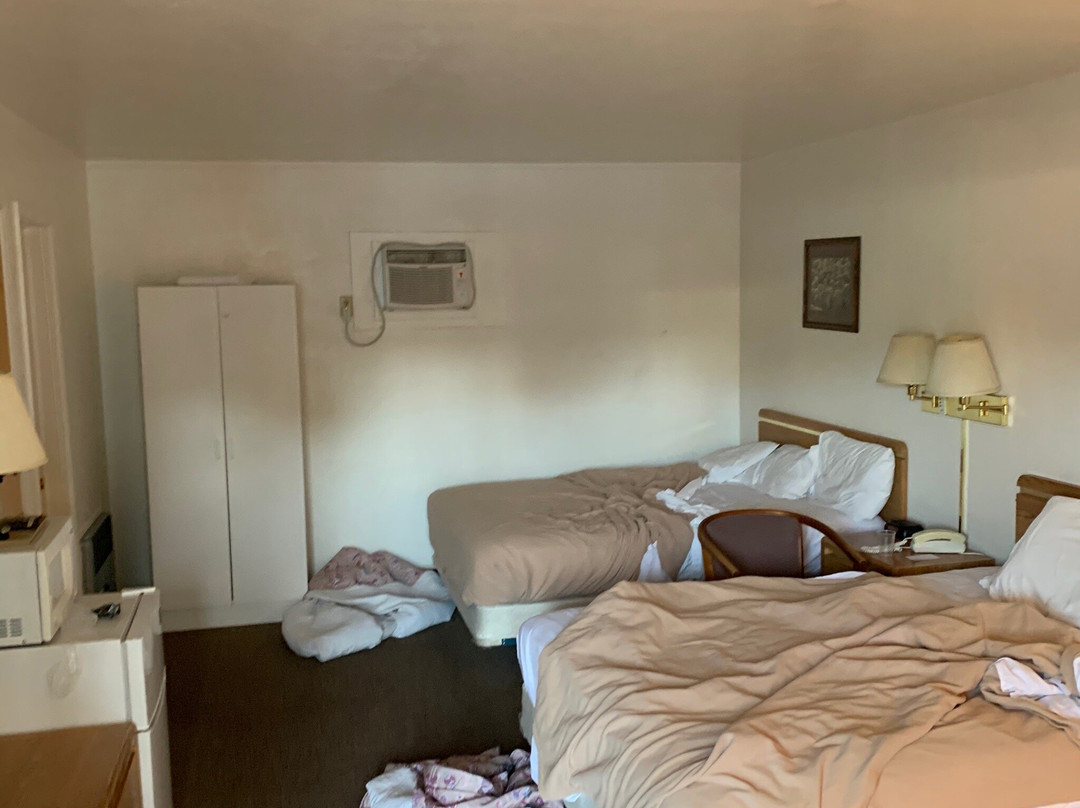 Town House Motel主图