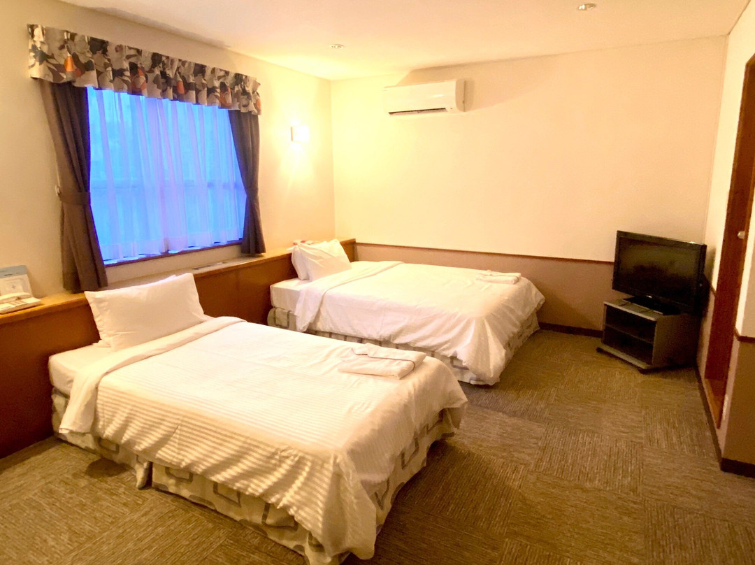 皇冠大冲绳酒店主图