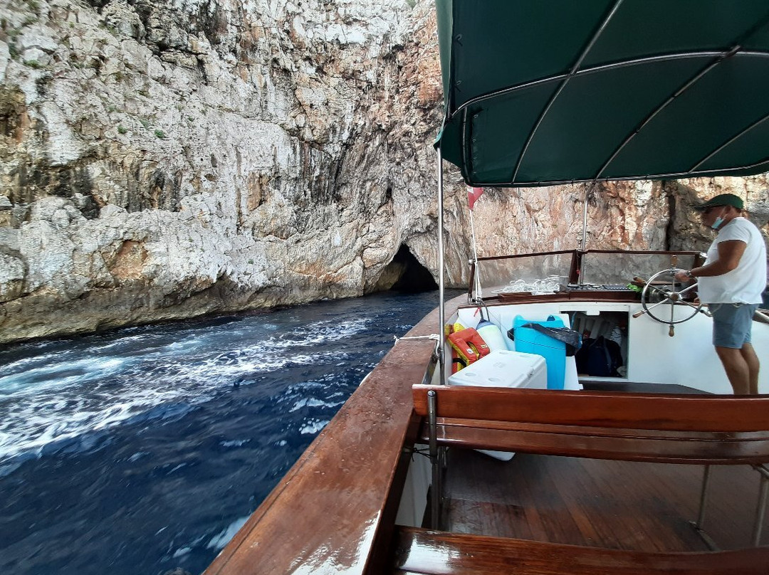 Onda blu-Castro必去景点