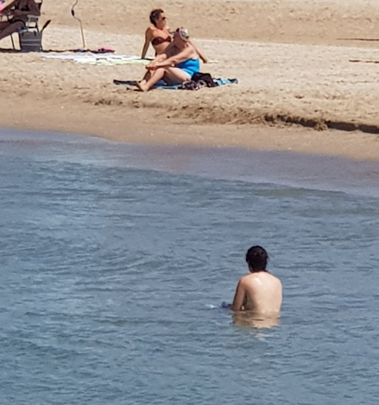 Playa de Adarró-比利亚努埃瓦－赫尔特鲁必去景点