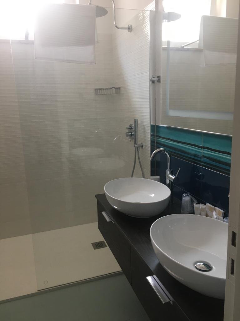 Kaloneiro Guest House-浴室