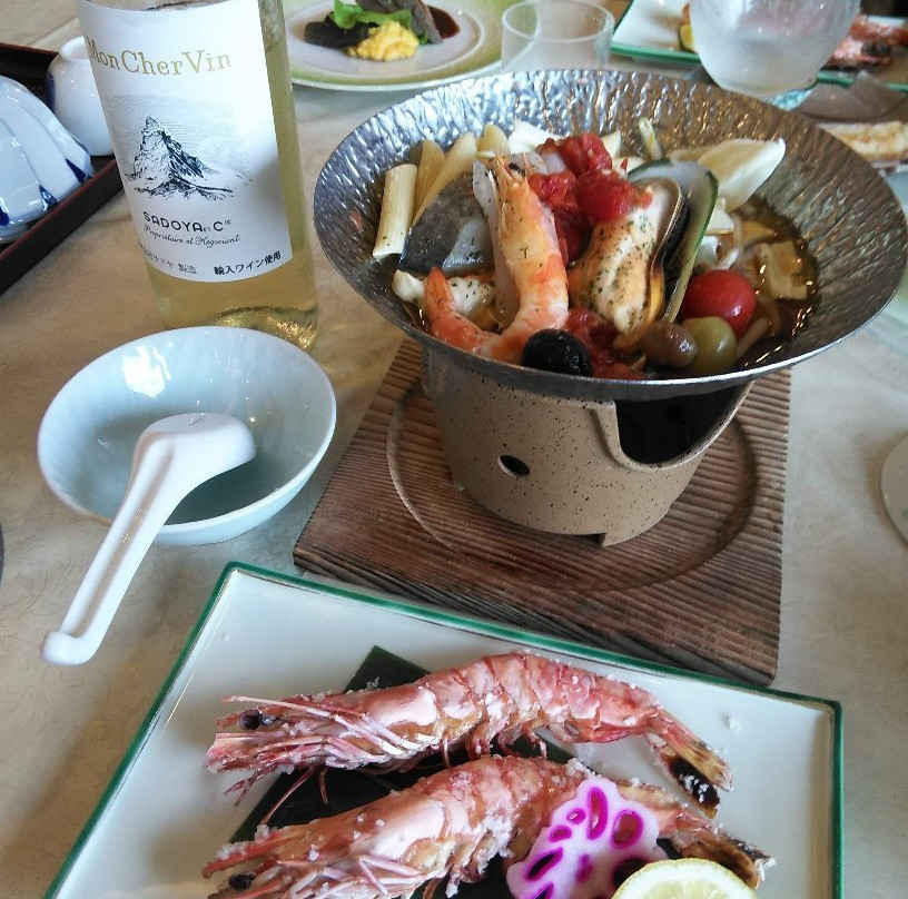 湖村苏扎索酒店主图