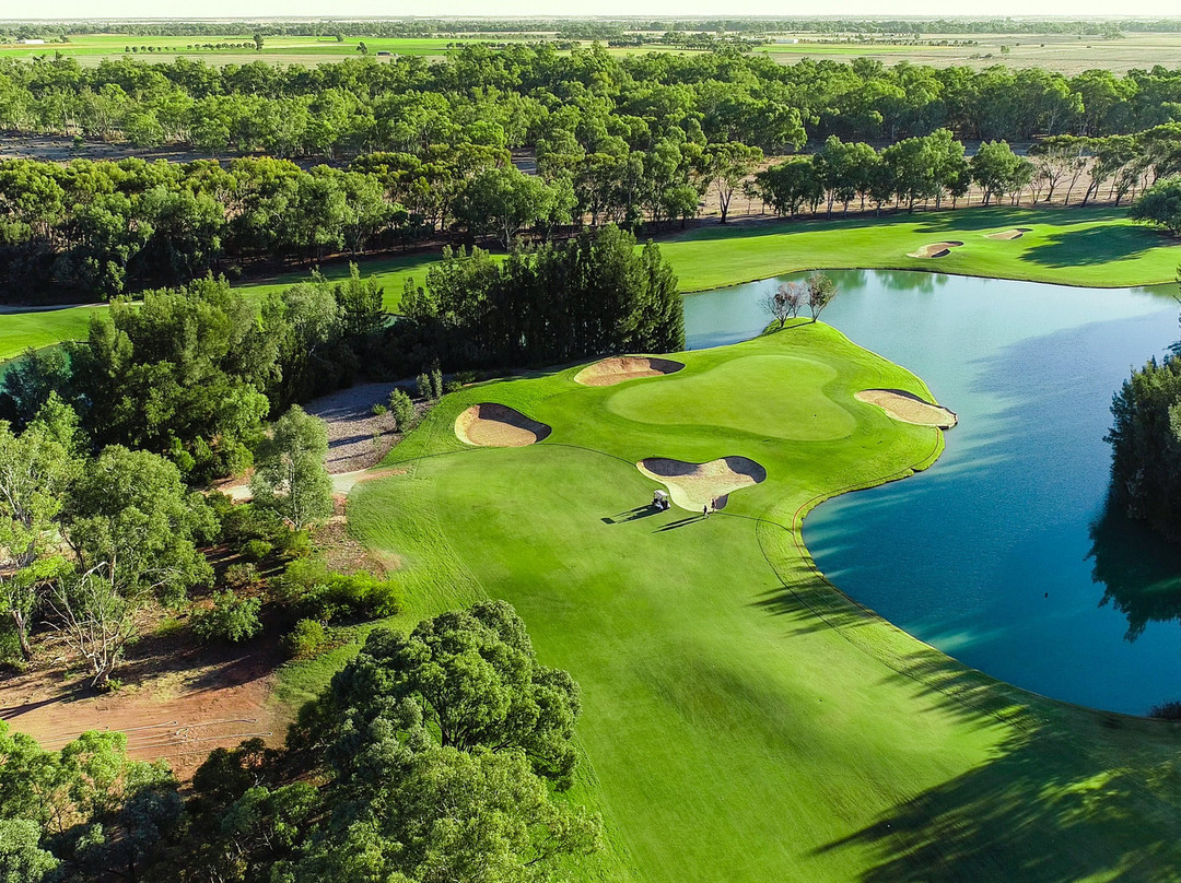 Murray Downs Golf Course景点图片