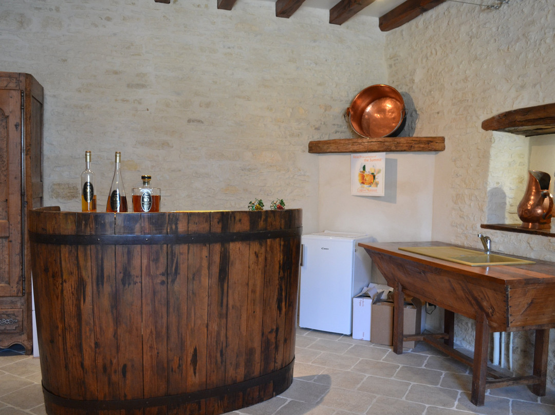 Les Raisins de L'Abbaye-Asnieres-la-Giraud必去景点