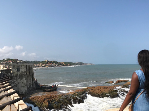 Happy eagle tourism management-阿克拉必去景点