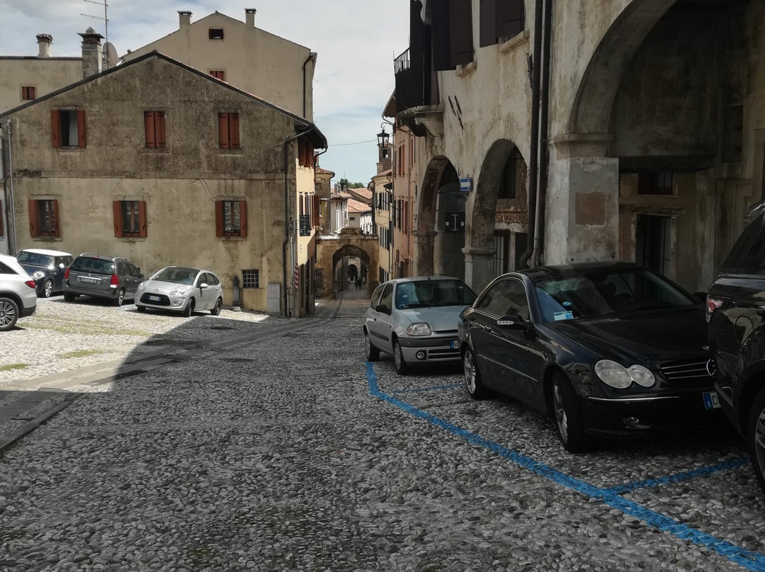 Centro storico di Serravalle景点图片