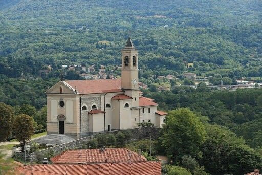 Chiesa Dei Santi Giovanni Battista e Maurizio-Caravate必去景点