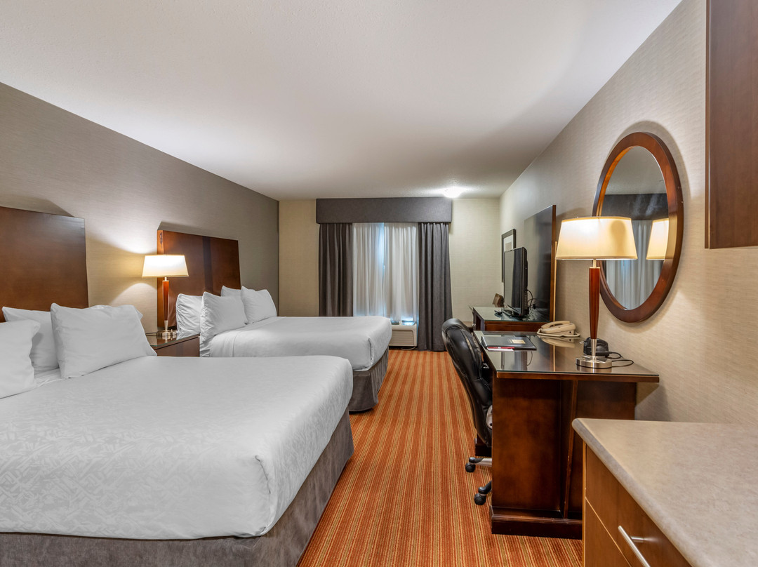 Devonian Hotel and Suites主图