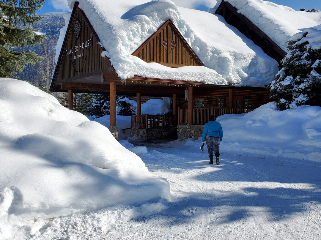冰屋度假酒店主图