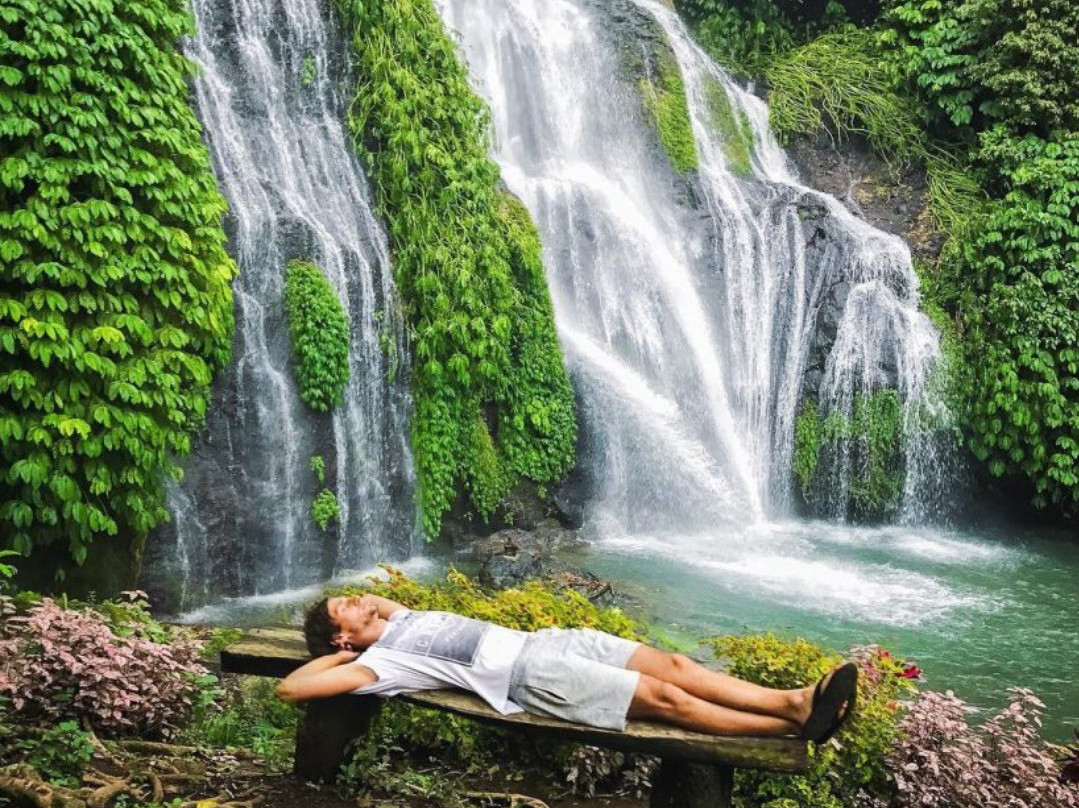 Banyumala Twin Waterfalls景点图片