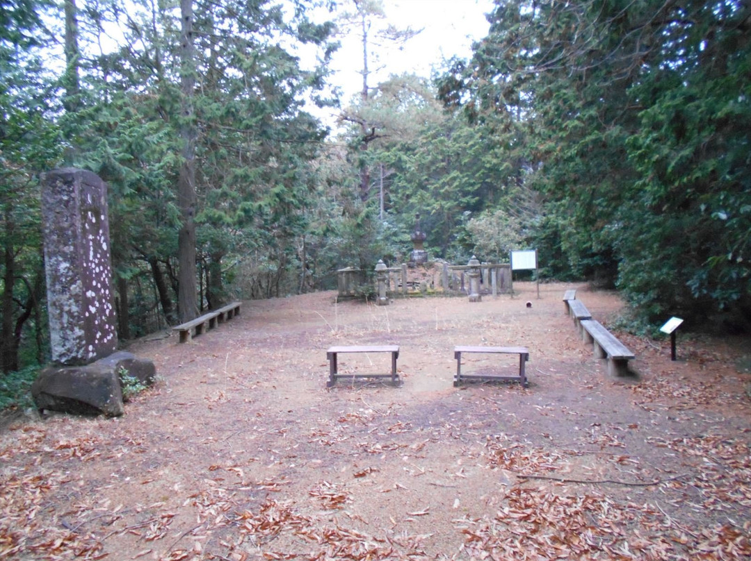 Tomb of Kitabatake Lord景点图片