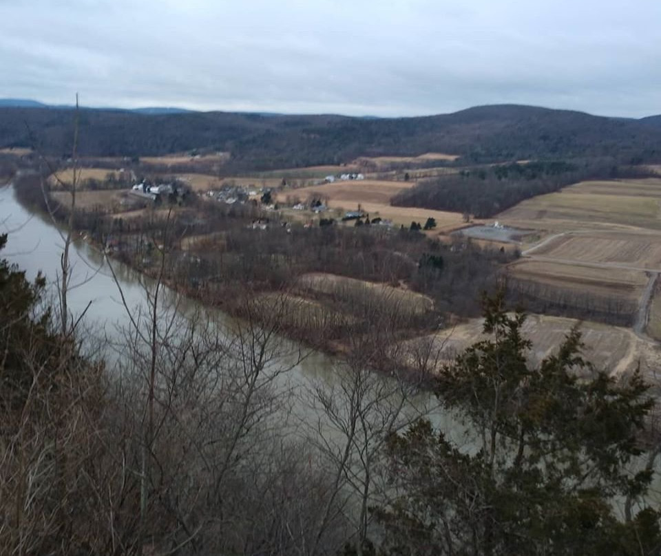 Wyalusing Rocks景点图片