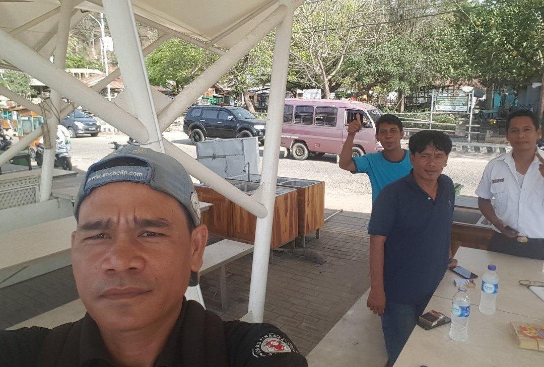 Kampung Ujung Beach景点图片