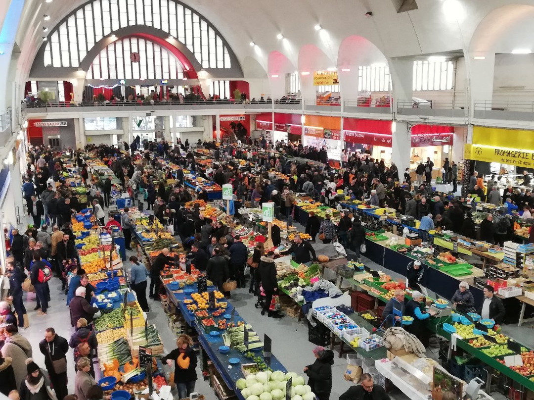 Le marché de VILLEFRANCHE-SUR-SAONE景点图片