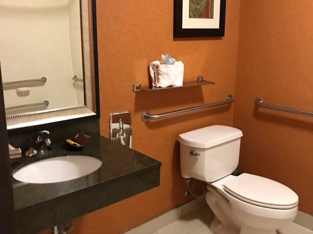 Best Western Plus Fresno Inn主图