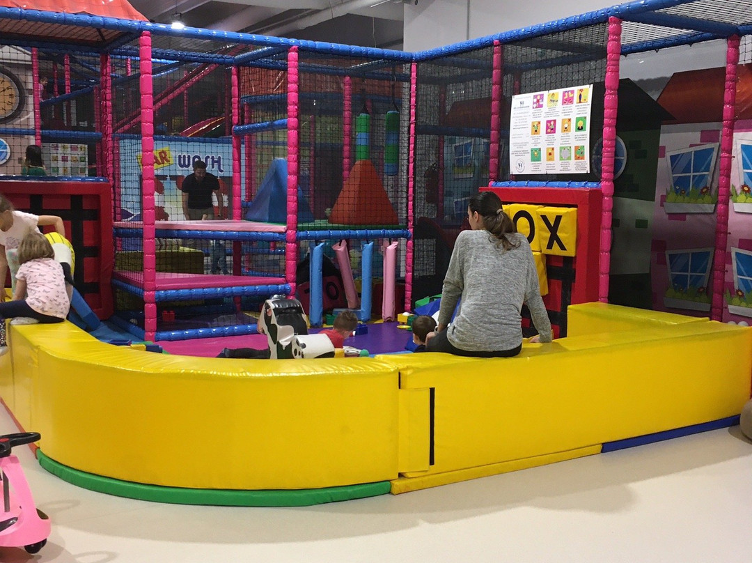Spielplatz Playhouse Gyor景点图片