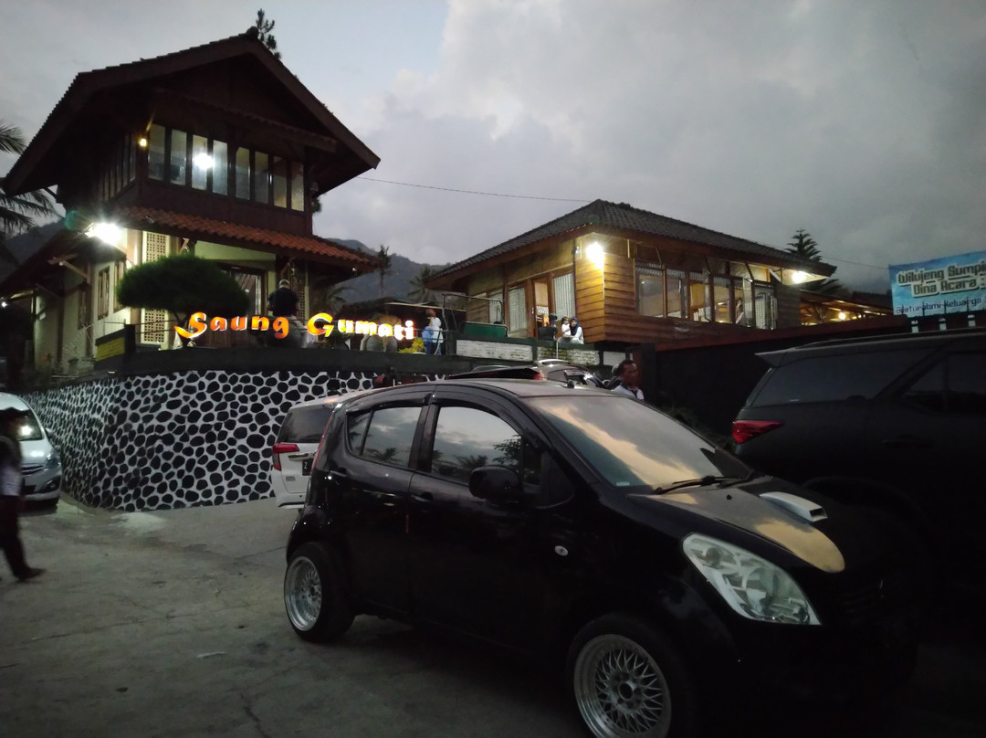 Karyamekar酒店住宿-Saung Gumati Garut