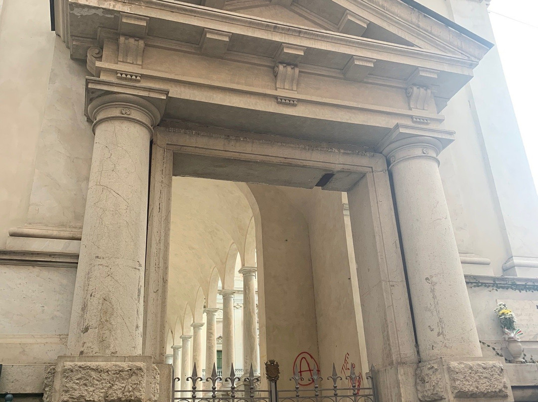 Porticato Brignardello景点图片