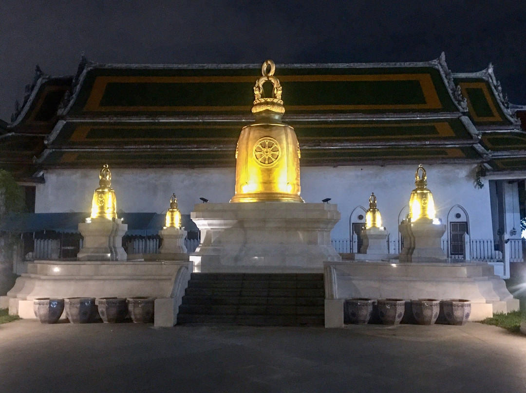 Wat Rakang Kositaram景点图片