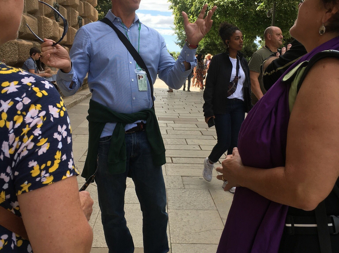 Tours by Locals-格拉纳达必去景点