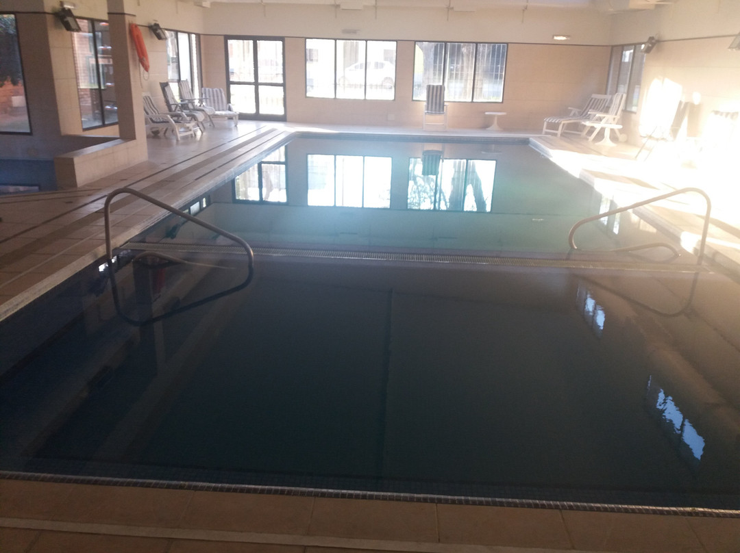 埃尔米拉多尔水疗酒店主图