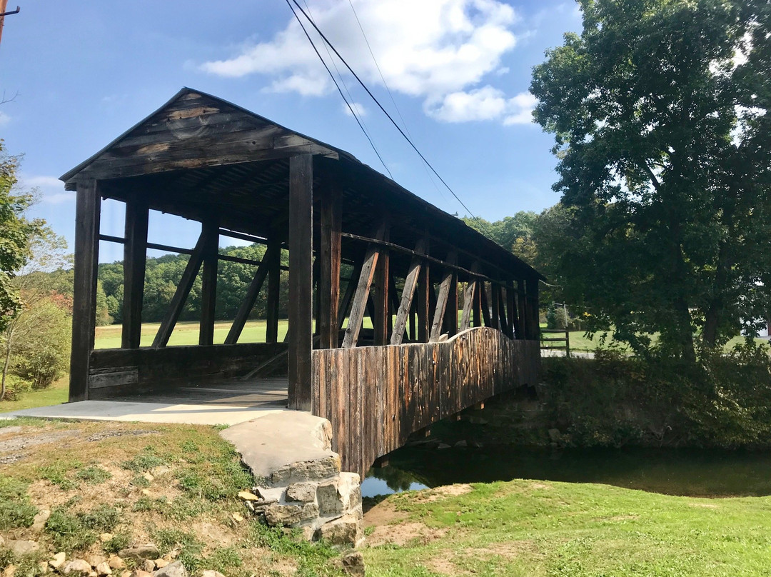 Bedford County Covered Bridge Driving Tour景点图片