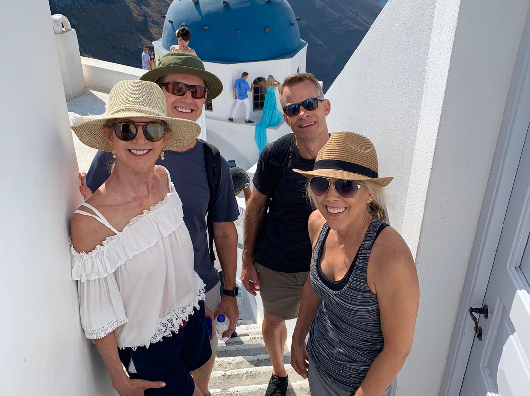 Santorini Walking Tours景点图片
