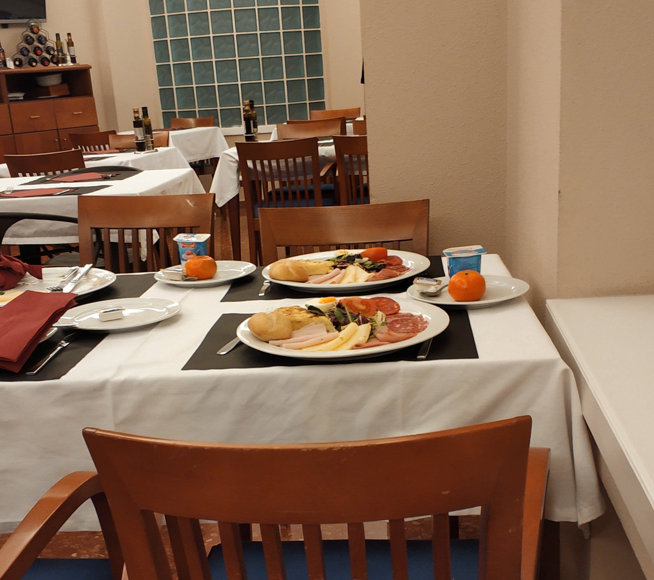 Evenia Oros-餐饮