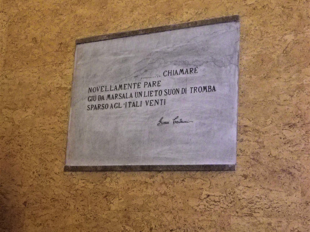 Palazzo VII Aprile-马尔萨拉必去景点