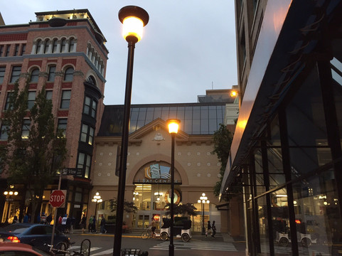 Bay Centre Shopping Centre-维多利亚必去景点