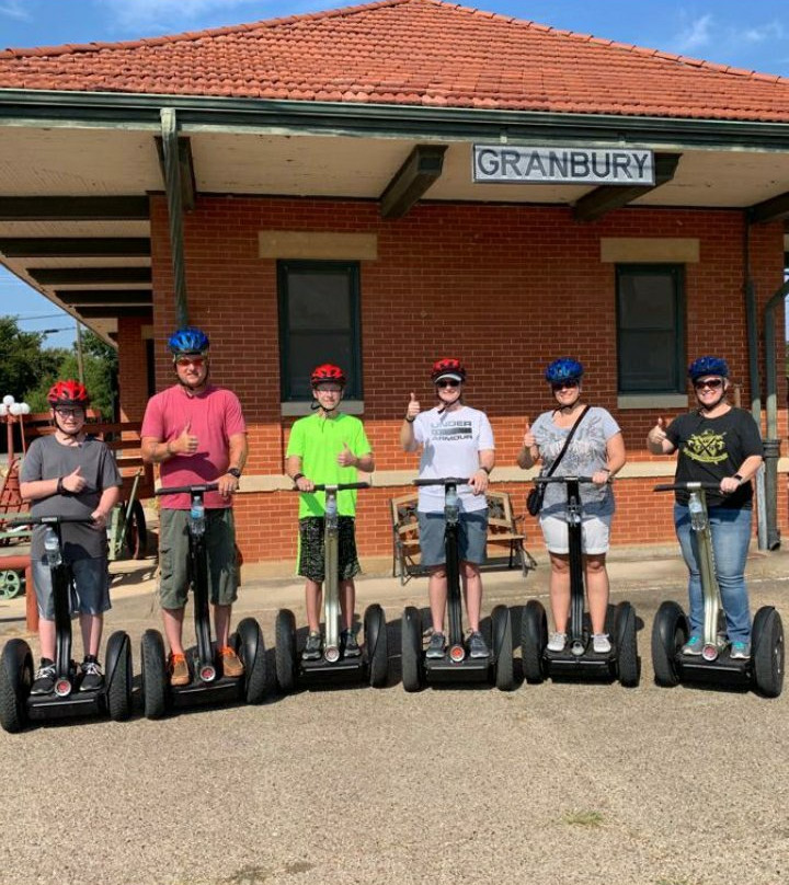 Granbury Segway Tours-格兰伯里必去景点