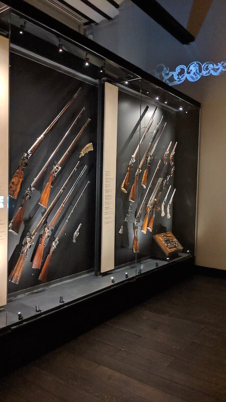 Arms Museum (Musee d'Armes)景点图片