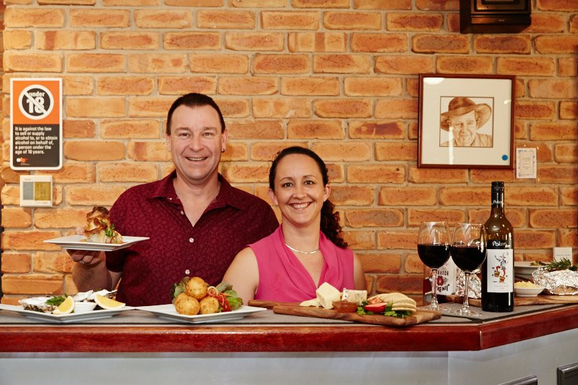 Junee餐馆和美食-Roundhouse Restaurant