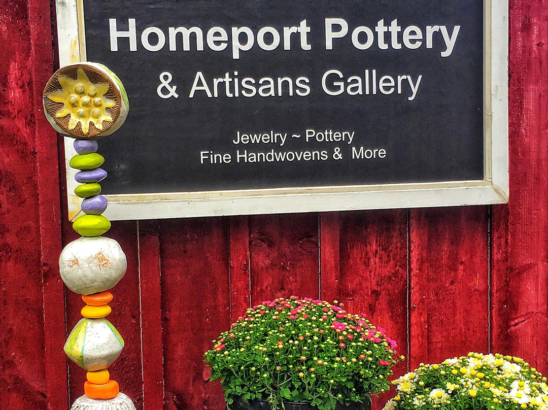 Homeport Pottery & Artisans Gallery景点图片