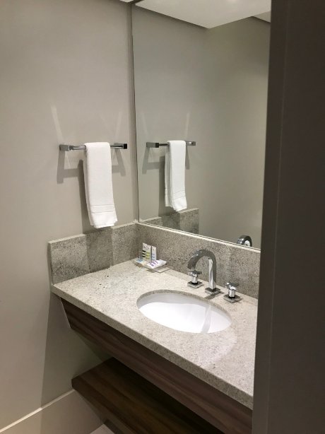 库里奇巴巴特尔美居酒店-浴室