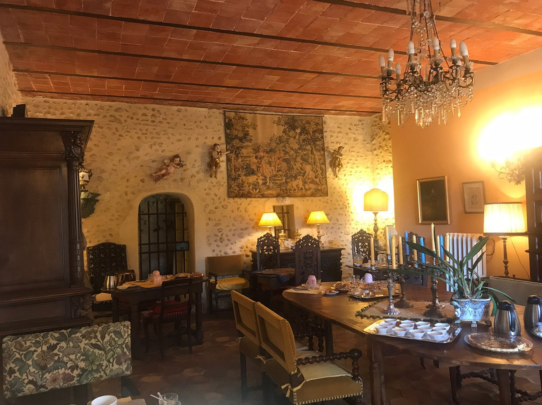 大花园城堡酒店主图