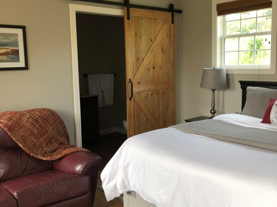 Alma Shore Lane Suites & Cottages