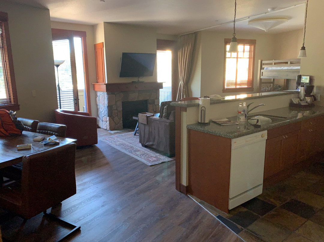 The Village at Palisades Tahoe主图