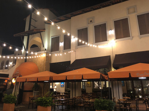 Town Square Suites by Toscana Valley主图