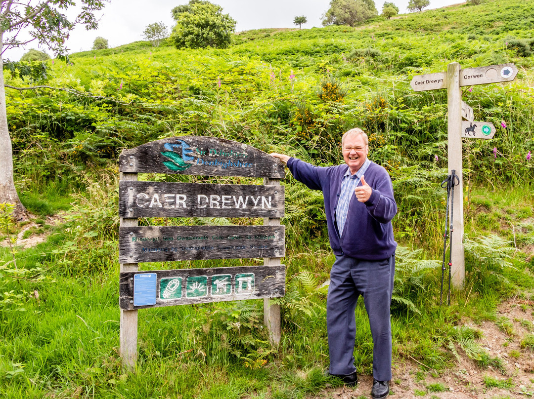 Caer Drewyn Hillfort景点图片