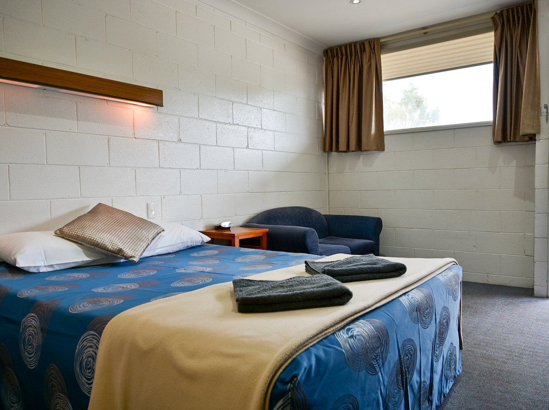 Byer Fountain Motor Inn主图