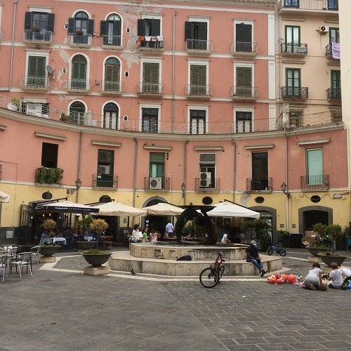 Fontana dei delfini景点图片