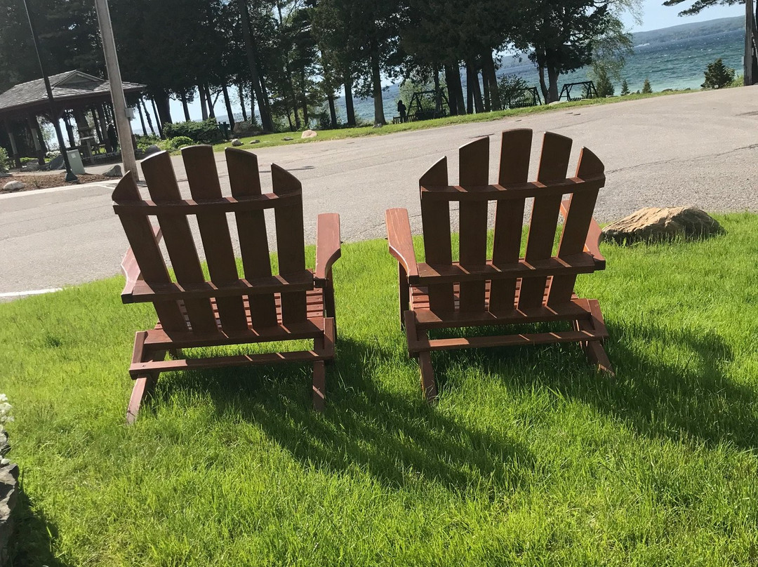 The Bay View Inn主图