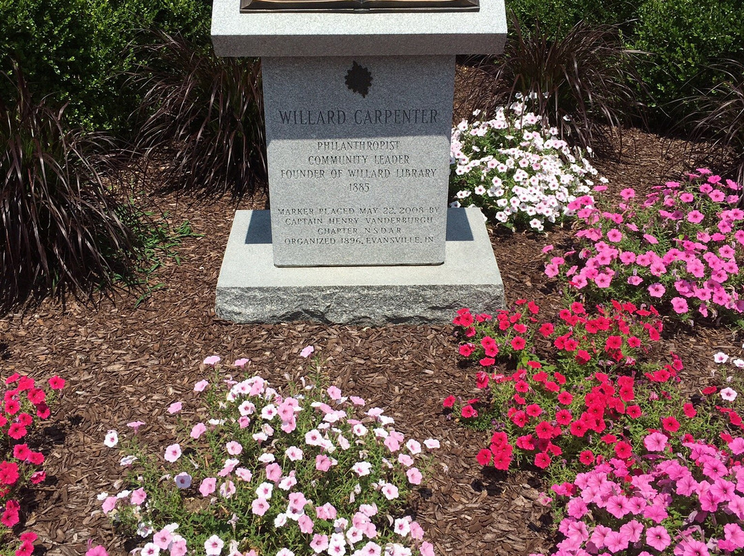 Willard Library-埃文斯维尔必去景点