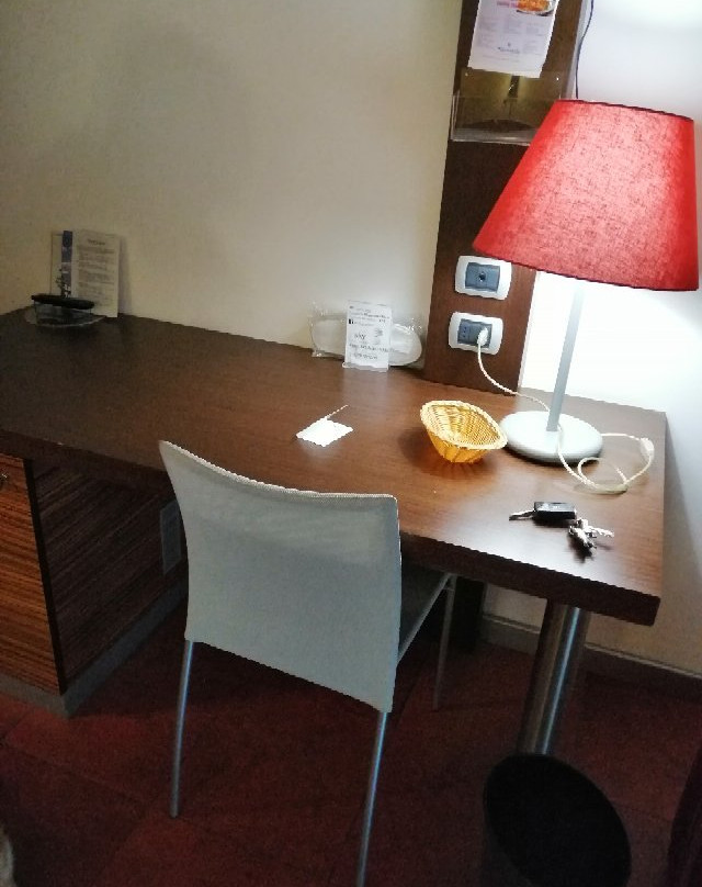 Hotel Bed & Business主图