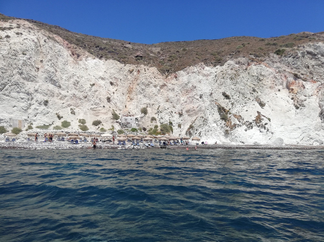 Taxi Boats to Red, White, and Black Beach景点图片