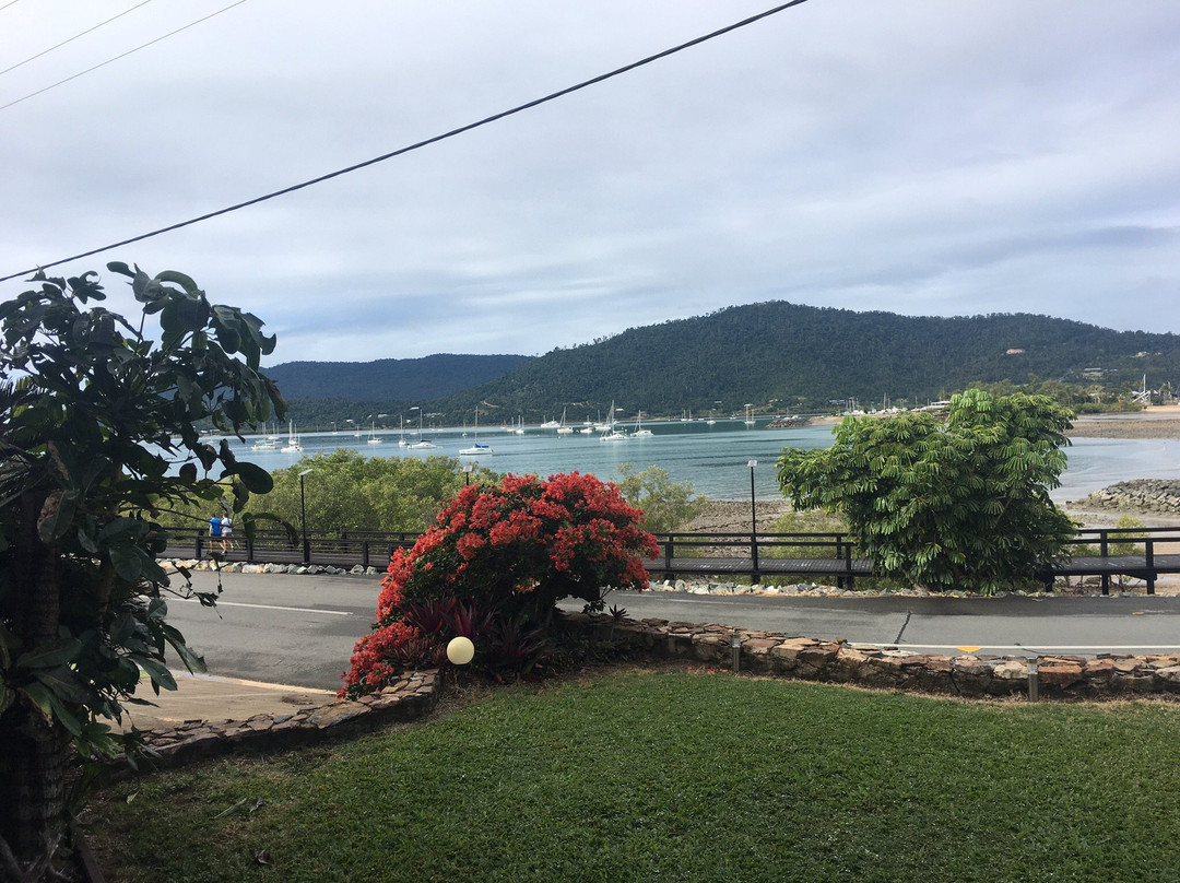 艾尔利滨海家庭式酒店主图