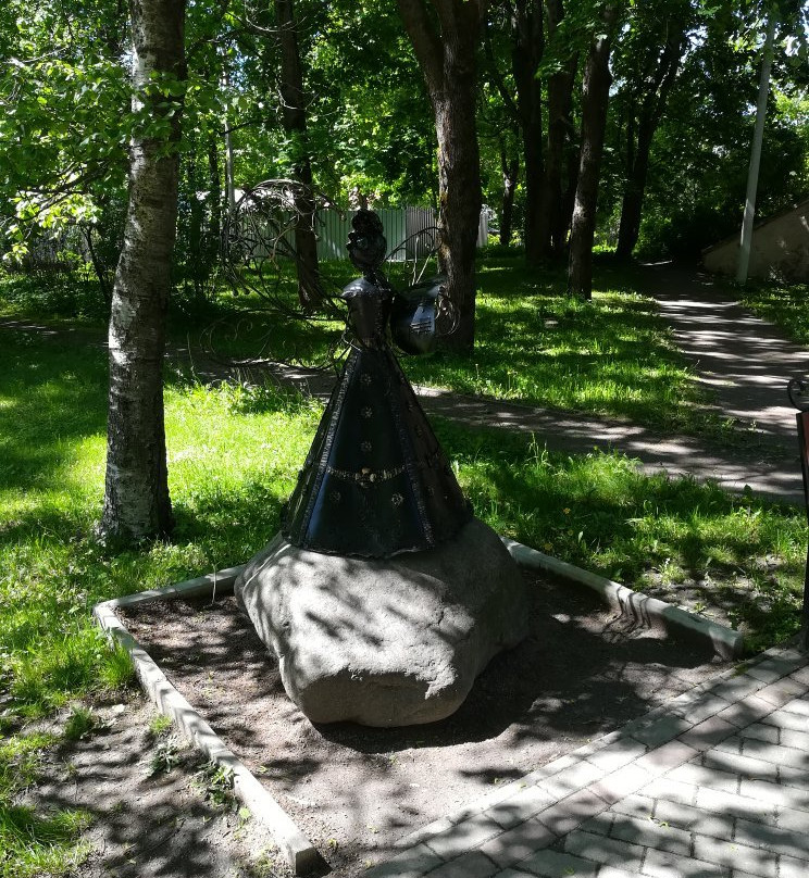 Sculpture the Dragonfly景点图片